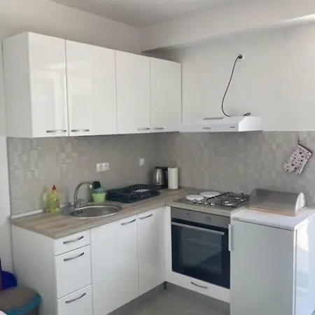 In Jelsa With Terrace, Air Conditioning, Wi-fi 4440-1 Apartment