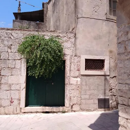 Apartment In Jelsa With Terrace, Air Conditioning, Wi-fi 4440-1
